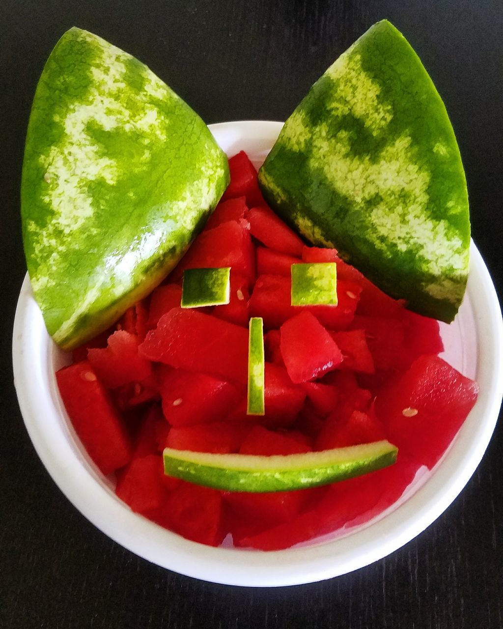 vegetable, food and drink, healthy eating, freshness, watermelon, food, red, tomato, still life, green color, high angle view, no people, salad, bell pepper, plate, indoors, directly above, red bell pepper, fruit, slice, bowl, close-up, ready-to-eat, chopped, lettuce, day