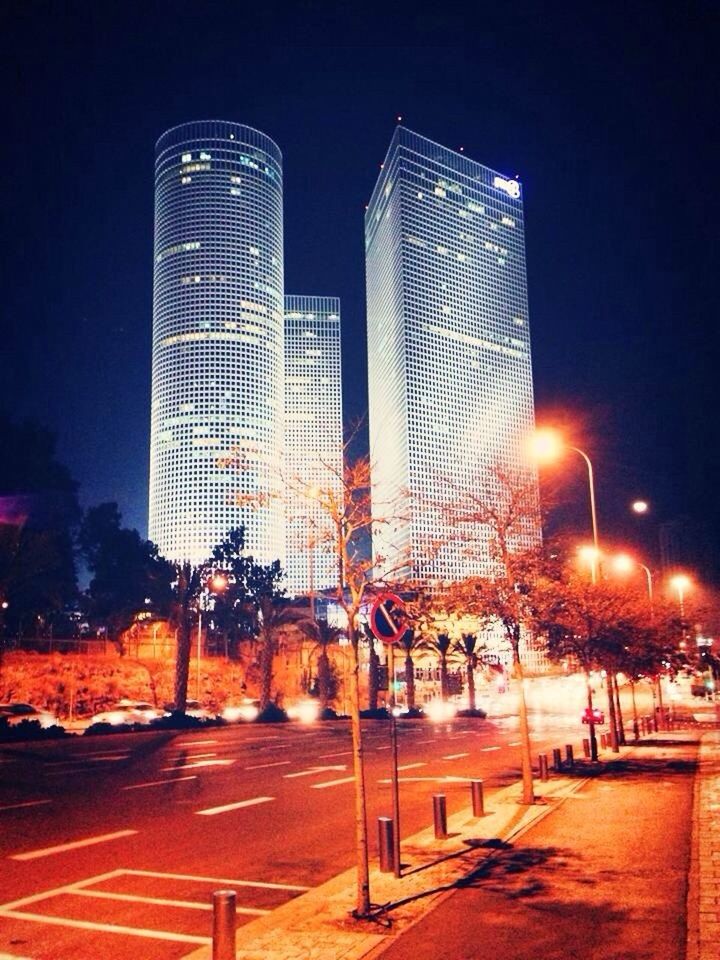 Tel Aviv (תל אביב)