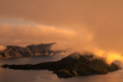 Mornings at crater lake np