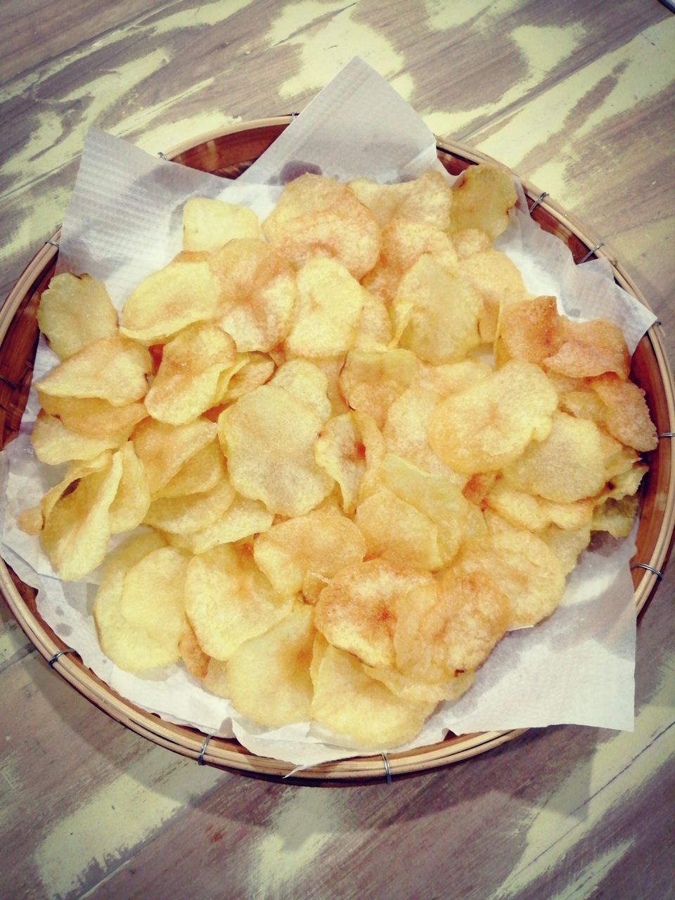 HIGH ANGLE VIEW OF FOOD IN PLATE