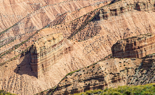 In the area around gorafe and in the centre of the guadix-baza depression lies the gorafe desert