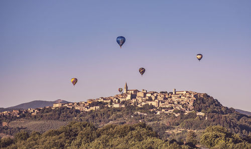 hot air balloon