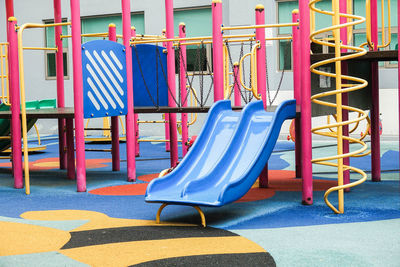 Empty seats in playground