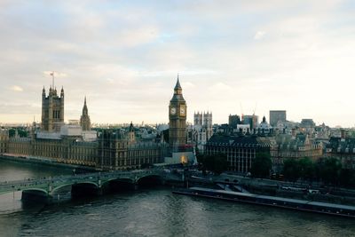 View of bridge over river in loondon