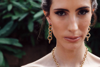 Close-up portrait of young woman