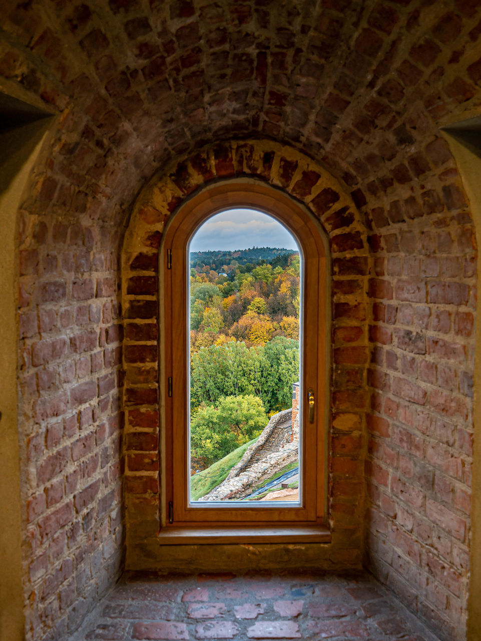 ARCH WINDOW IN OLD BUILDING