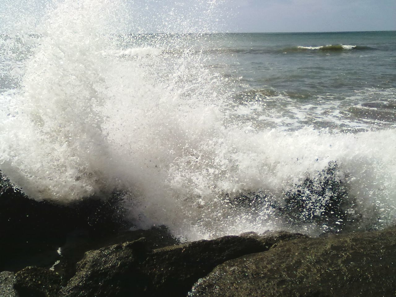 sea, water, wave, nature, beauty in nature, horizon over water, scenics, sky, outdoors, no people, power in nature, motion, day, beach