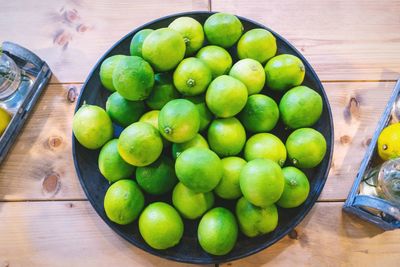 Directly above shot of lemons in plate on table