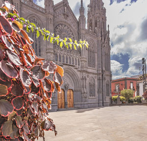 Arucas, spain august 13 2022 san juan bautista church in central square of town.