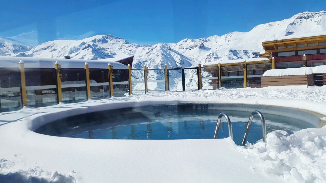 SCENIC VIEW OF SNOW COVERED MOUNTAIN