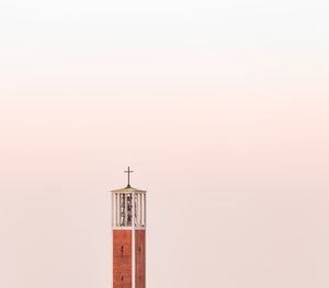 Lighthouse against clear sky
