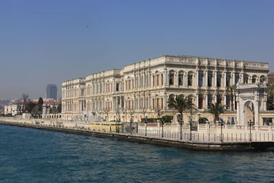 Buildings in front of building