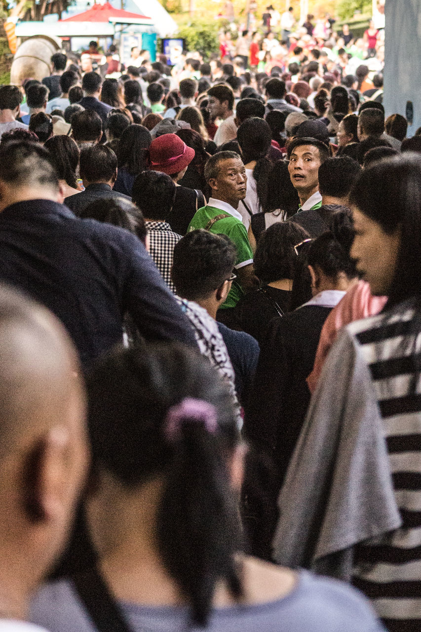 large group of people, crowd, real people, men, togetherness, watching, women, group of people, audience, day, indoors, people, adult, adults only