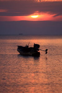 Boat silhouette, early morning, different perspectives, near and far