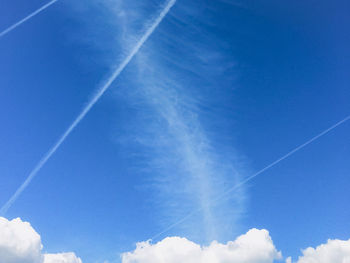 Low angle view of vapor trail in sky