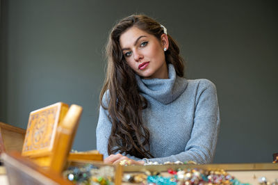 Portrait of smiling young woman