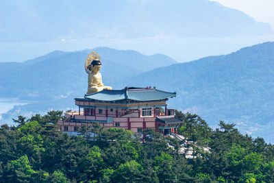Statue of a building
