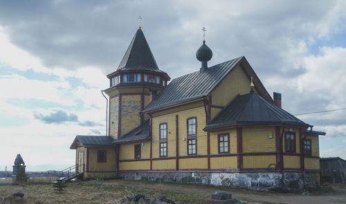 View of cathedral against sky