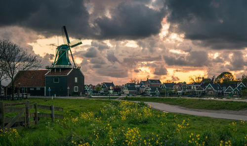 Zaanse schans windmills at dusk