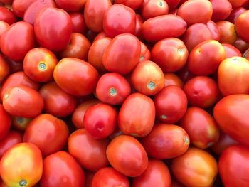 Full frame shot of oranges at market stall