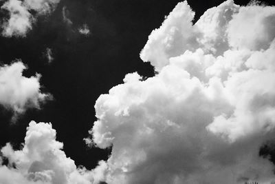 Low angle view of cloudy sky