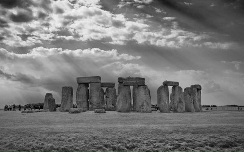 View of stonehenge against cloudy sky