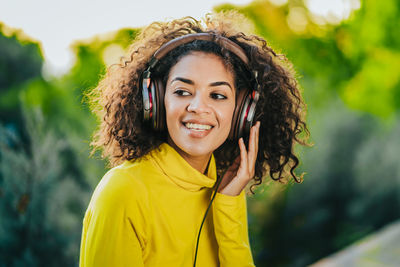 Portrait of a smiling young woman