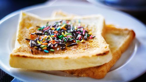 Close-up of toasted bread in plate