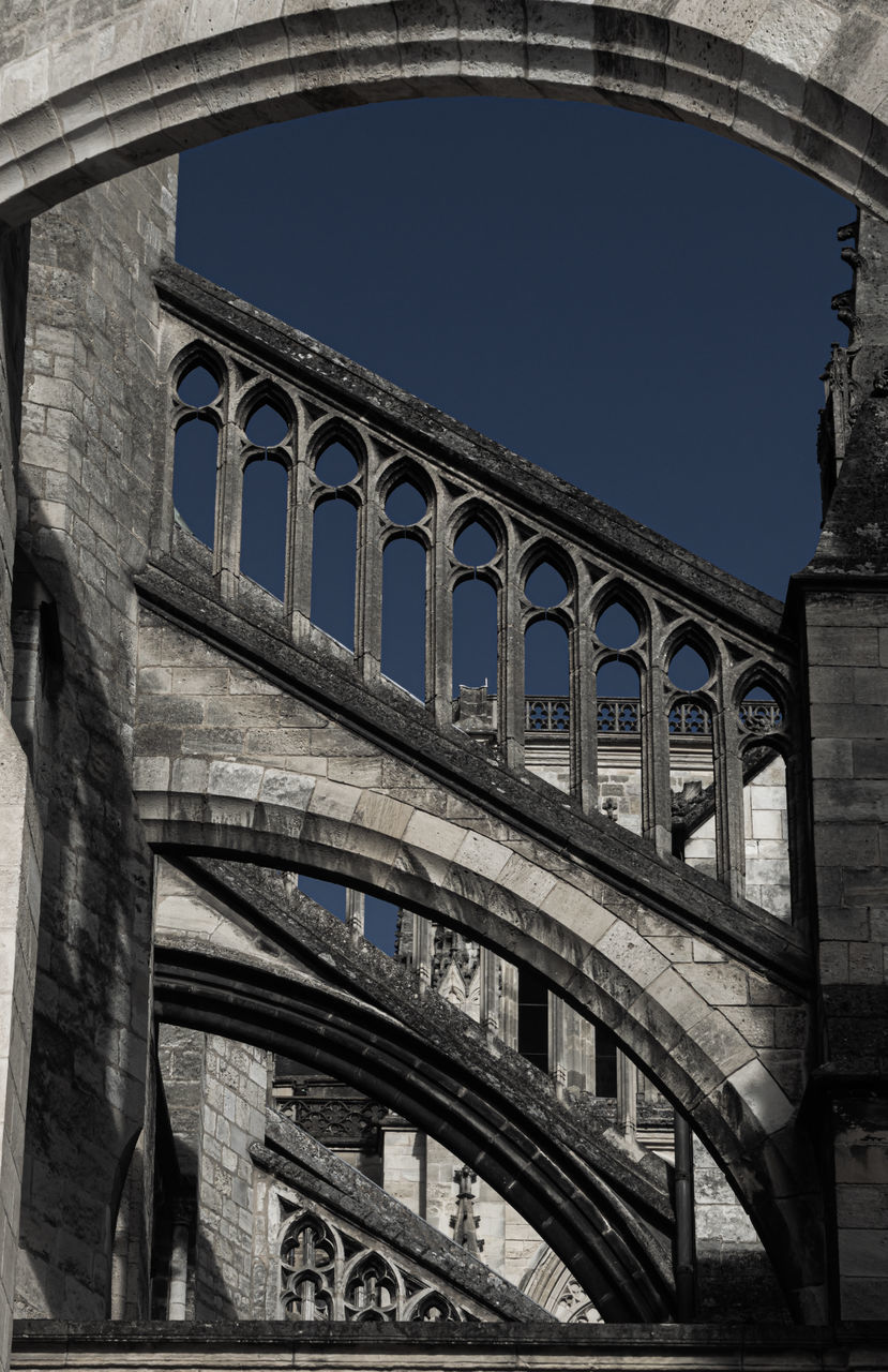 LOW ANGLE VIEW OF BRIDGE AGAINST SKY