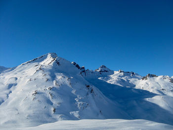 Mountains that form the border between france and italy