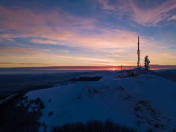 Mount with antennas at dawn