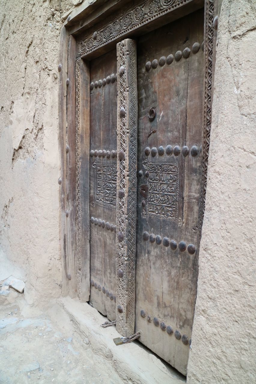 CLOSED WINDOW OF OLD BUILDING