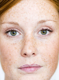 Portrait of young woman, studio shot