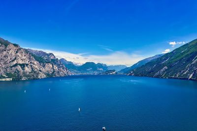  sailing boats on lake garda, looking north toward riva del garda