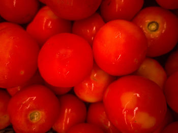 Full frame shot of tomatoes at market