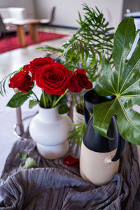 Close-up of rose bouquet on table