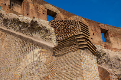 Detail of the walls of the famous colosseum in rome