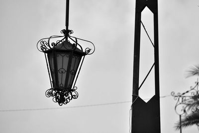 Low angle view of ceiling