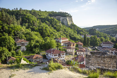 Melnik, bulgaria typical street and old houses in historical town of melnik, bulgaria.