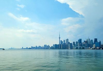 Scenic view of sea against sky, skyline of toronto, canada