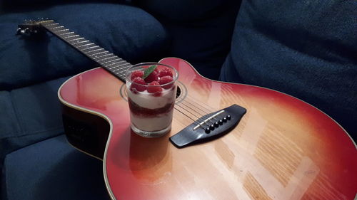 Delicious dessert on guitar 