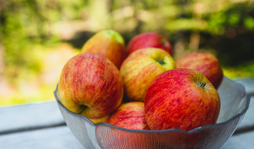 Close-up of apples in basket