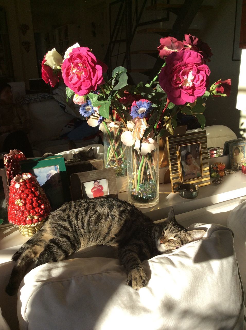 FLOWERS IN KITCHEN