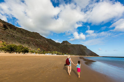 Beach scene. playa teresitas. tenerife, canaries