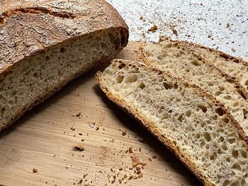 Close-up of bread on cutting board