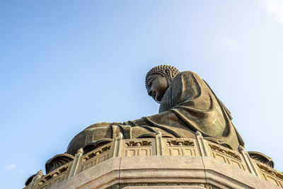 Low angle view of statue against clear sky