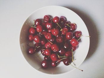 Close-up of red berries in bowl