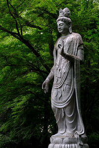 Statue of a buddha