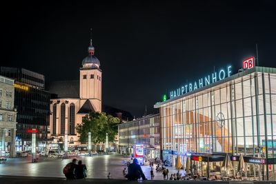 Berlin hauptbahnhof railway station exterior