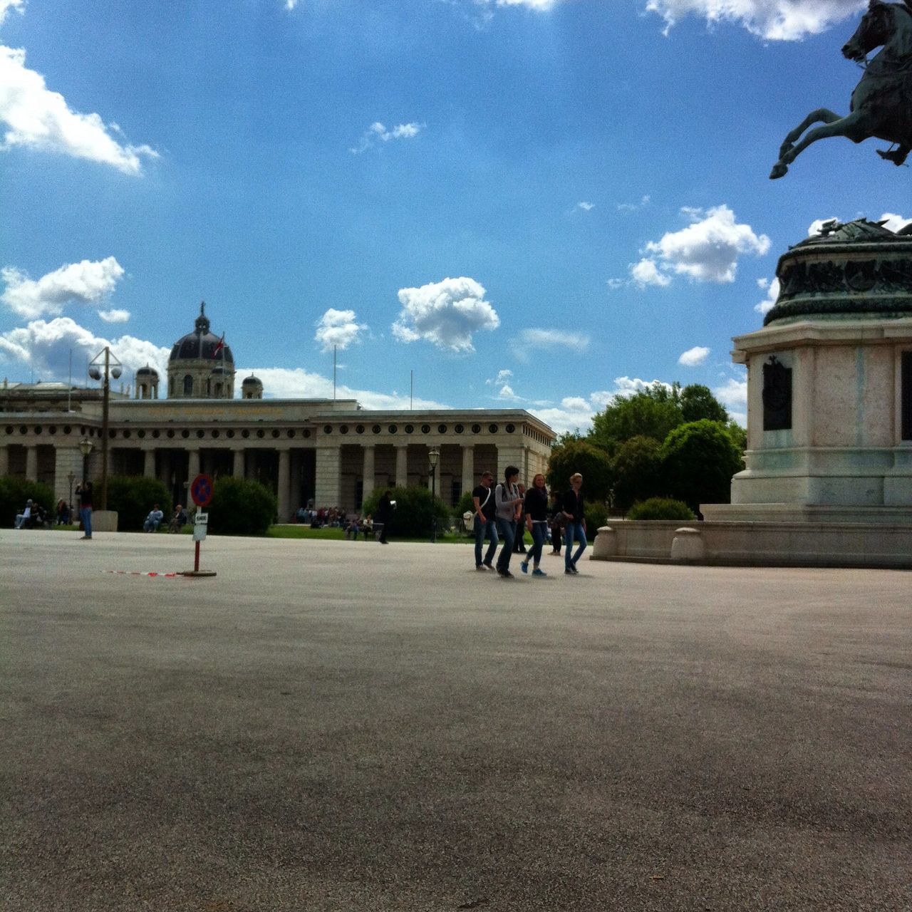 Heldenplatz